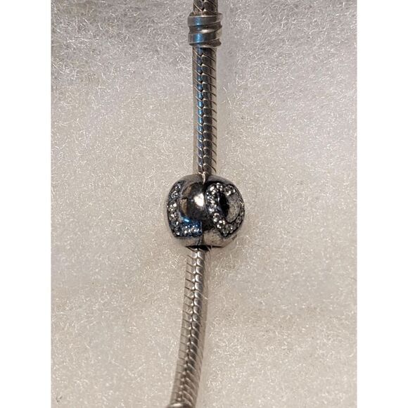 NEW Authentic Pandora Sterling Silver SURROUNDED BY LOVE Charm - Picture 2 of 4